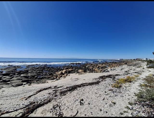 LAND FOR SALE IN SANDY POINT